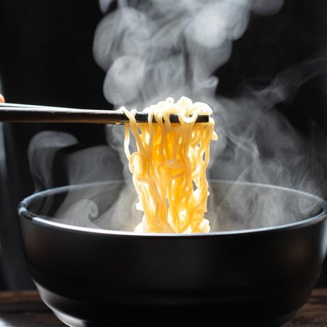 福岡の製麺所青木食産のちぢれ麺