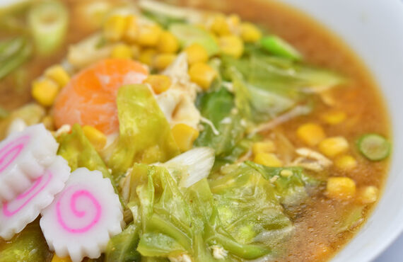 福岡市でラーメンのテイクアウトなら製麺所直売の青木食産へ